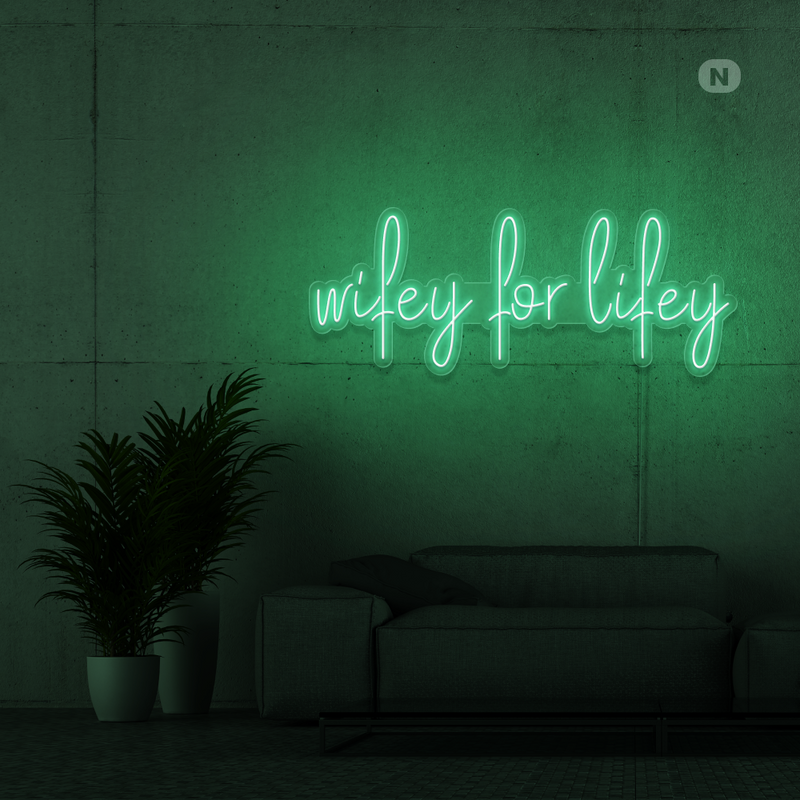 Neon Sign Wifey for lifey