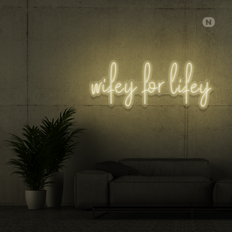 Neon Sign Wifey for lifey